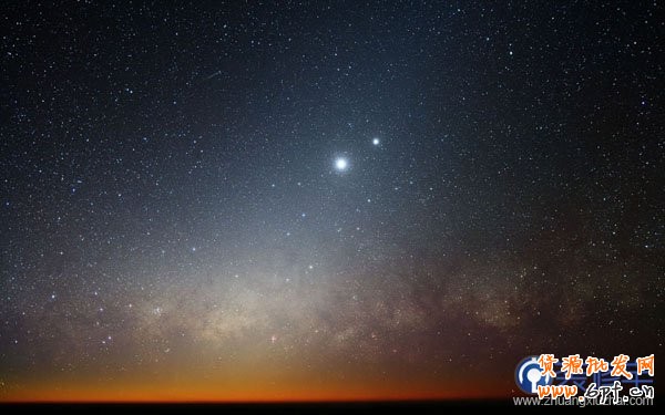 電商海報(bào)，設(shè)計(jì)淘寶女包主題海報(bào)